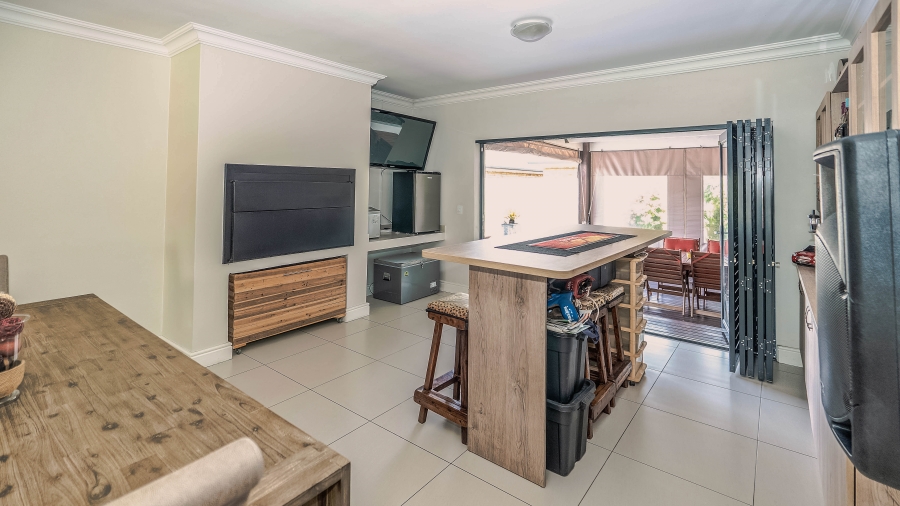 3 Bedroom Property for Sale in Sonkring Western Cape